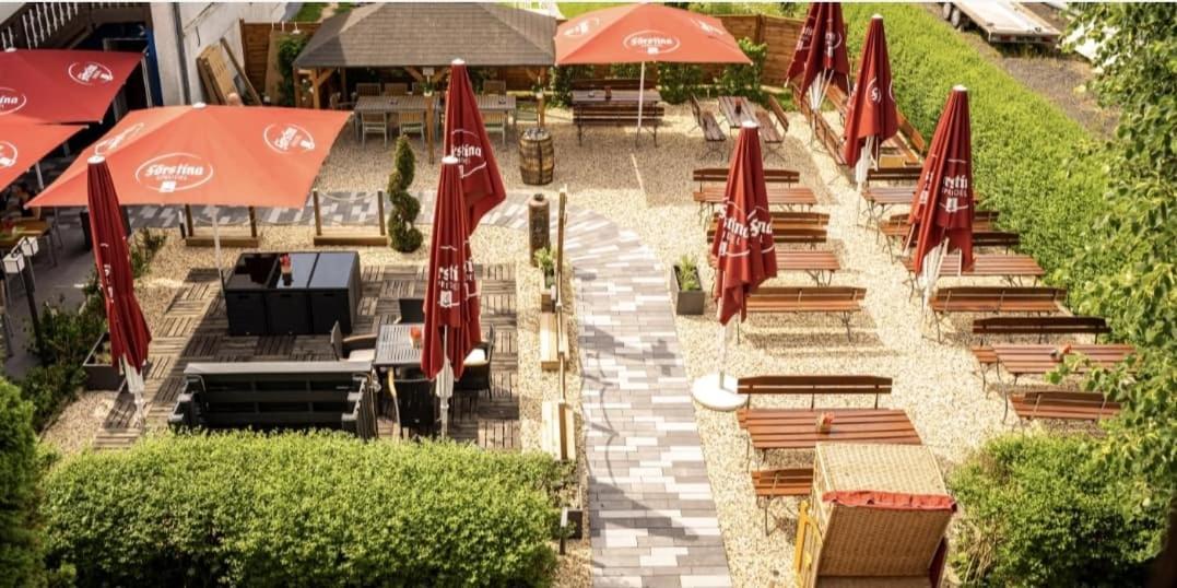 Rhoenblick Landhotel - Restaurant - Countrypub Petersberg  Екстер'єр фото