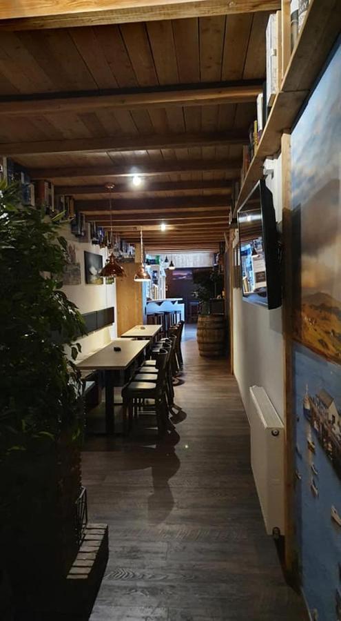 Rhoenblick Landhotel - Restaurant - Countrypub Petersberg  Екстер'єр фото
