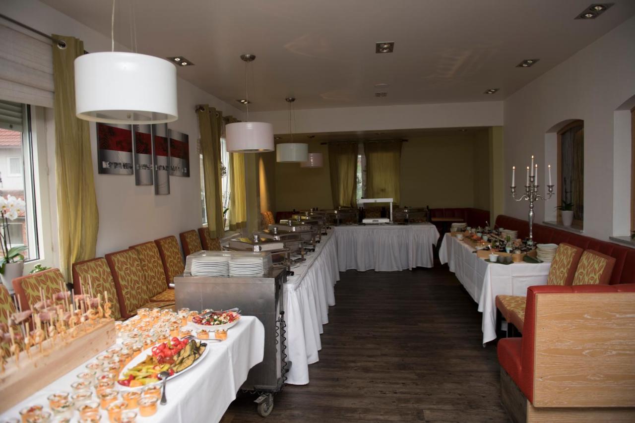 Rhoenblick Landhotel - Restaurant - Countrypub Petersberg  Екстер'єр фото